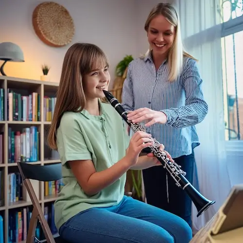 A 17 year old teenager from Atlanta is having in house clarinet lessons with her clarinet teacher from Imagine Arts school 1